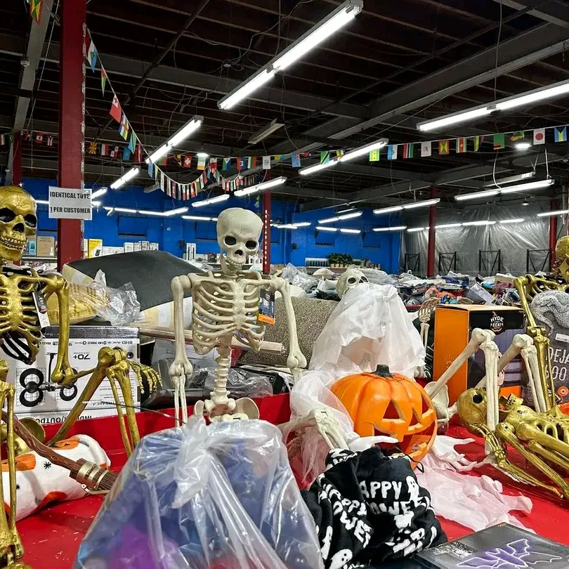 Mixed Christmas and Halloween 🎃 pallets
