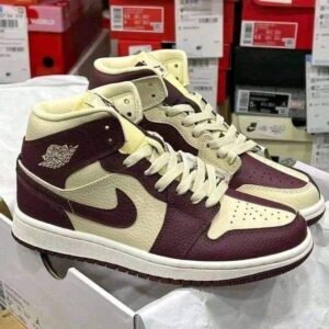 Sneakers pallets